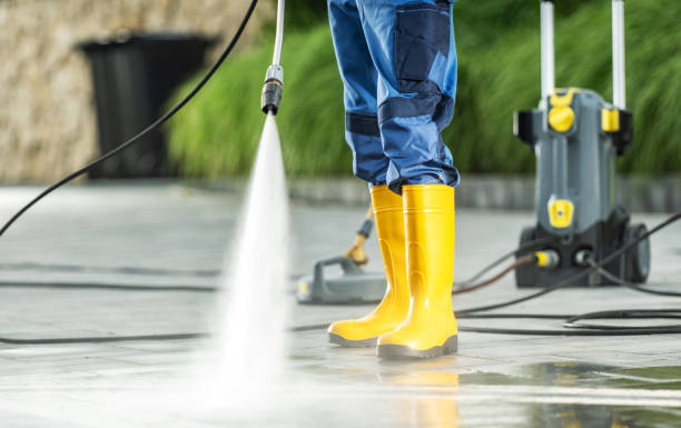 Best Deck Cleaning Services  in Grove City, PA